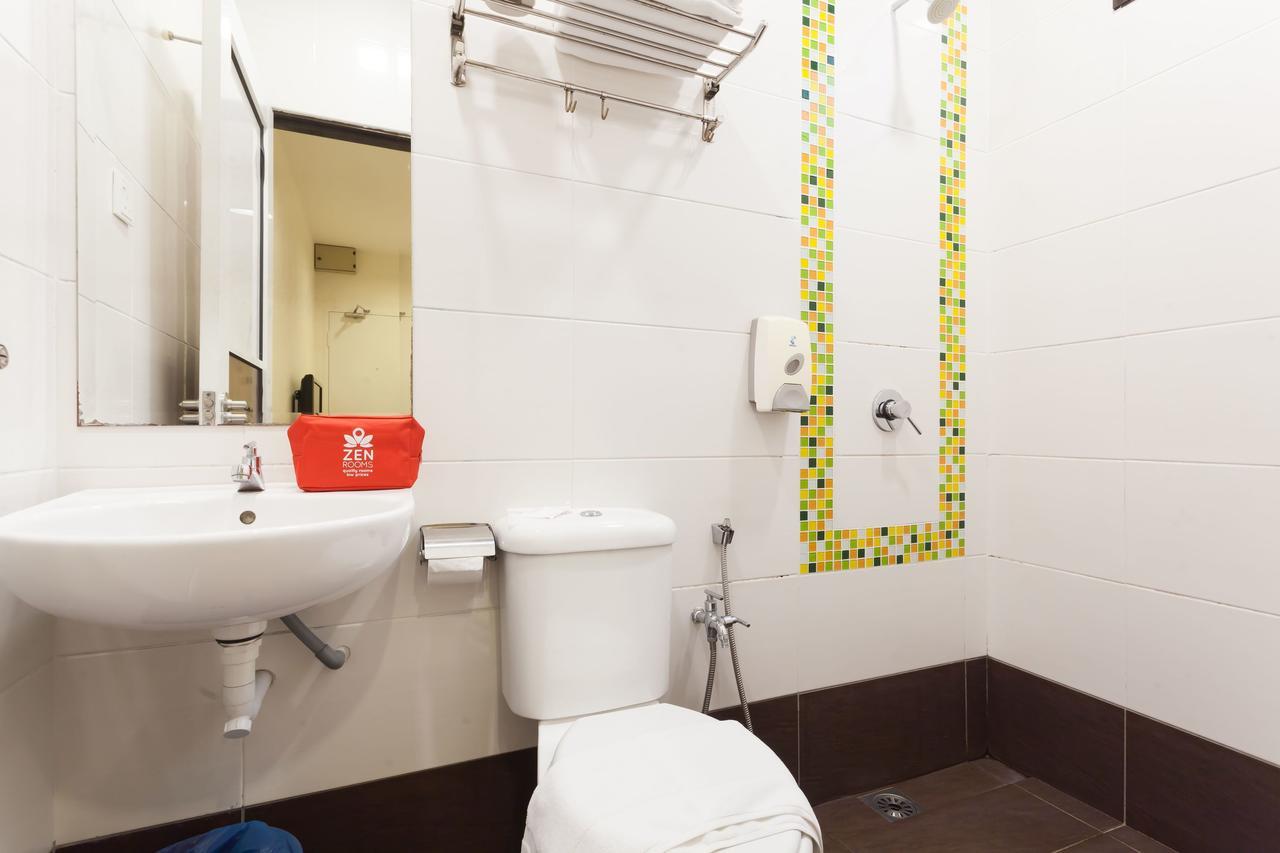 Zen Rooms Pertam Jaya Malacca Екстер'єр фото